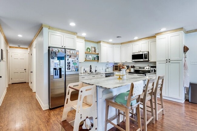 Photo - 120 Roxanne Dr