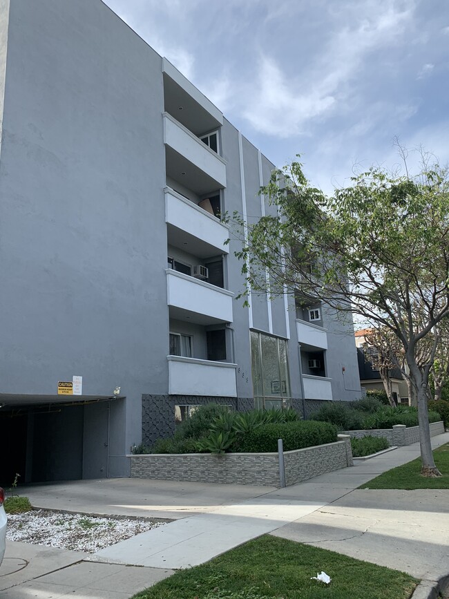 Photo - Live The  Beverly Hills Lifestyle Today