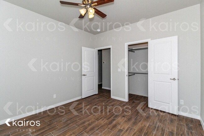 Photo - 2811 Destin Ave