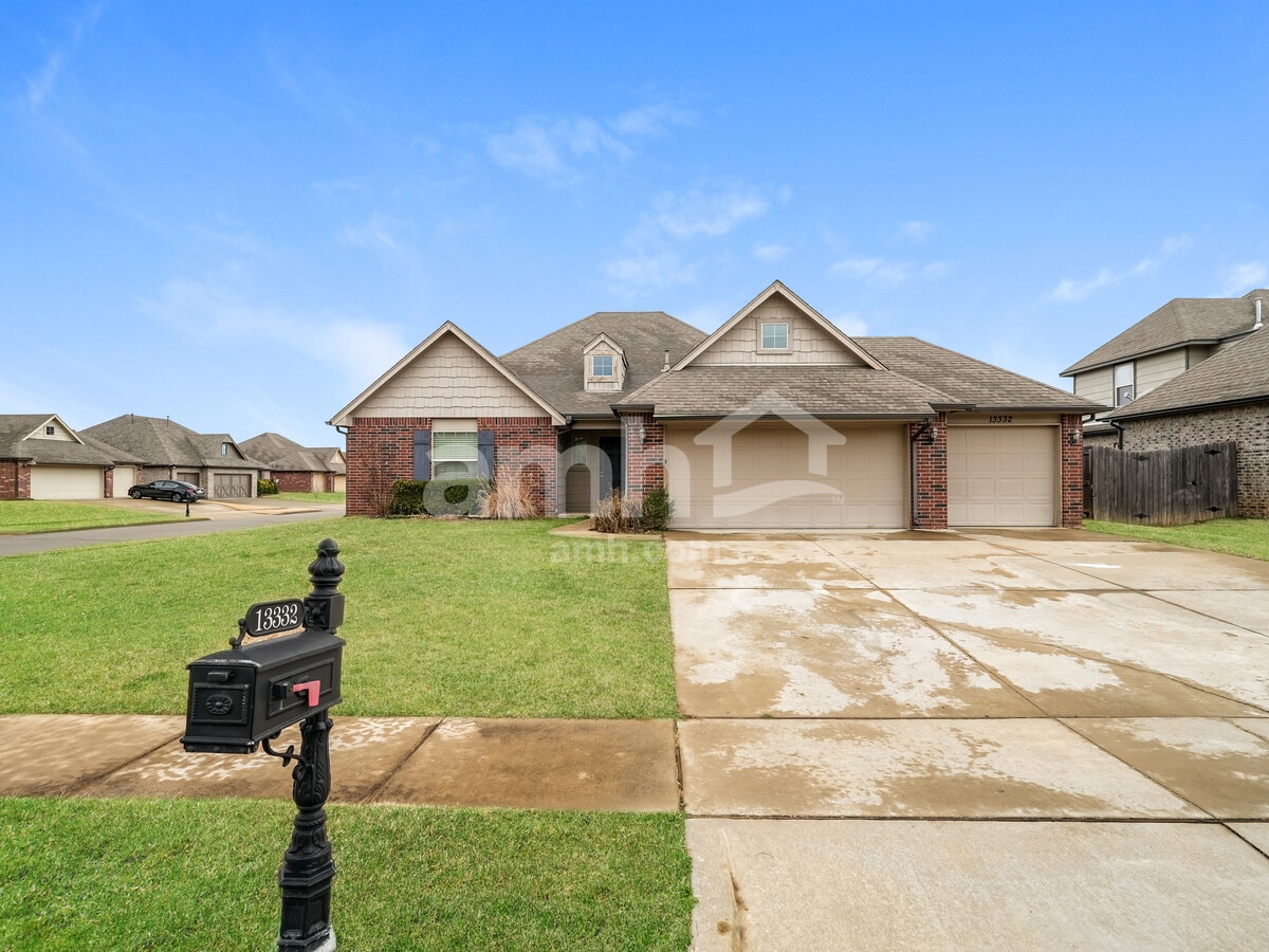 Photo - 13332 S Poplar St