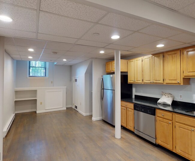 Building Photo - 73 Park Dr Unit D Rental