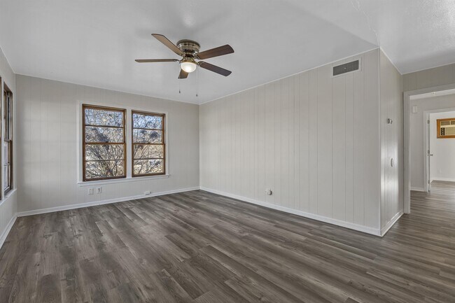 Photo - 1402 Chico Ct