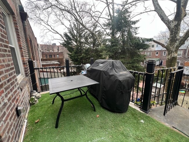 Photo - Lovely 2 Bed 2 Bath Gardens House w Terrace