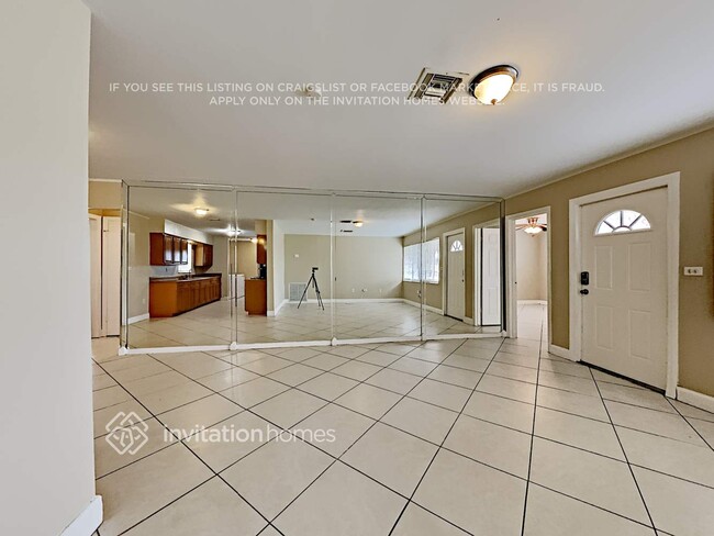 Photo - 7041 SW 27th St