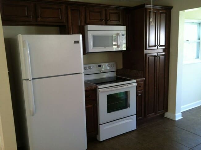 Photo - 1105 Turner St