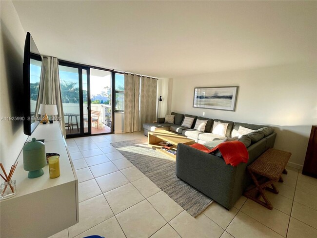 Photo - 10101 E Bay Harbor Dr Unit 402