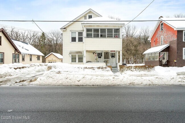 301 S Main St