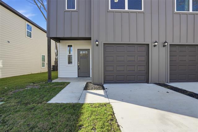 Photo - 303 Eastland St