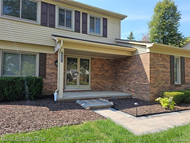 2070 Winchester Rd