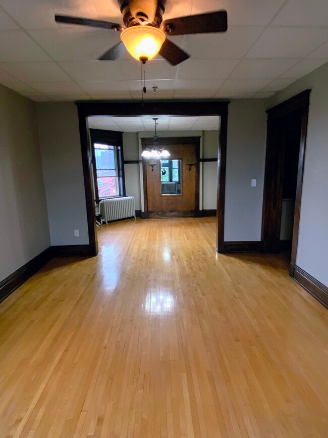 Living Room - Wahldorf Apartments