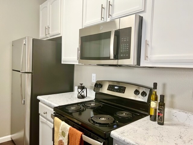 Promontory View Apartments