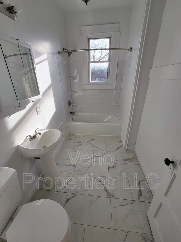 Photo - 156 4th St Unidad 3