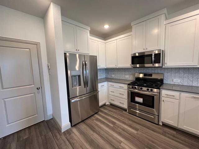 Photo - 4561 Bishop St