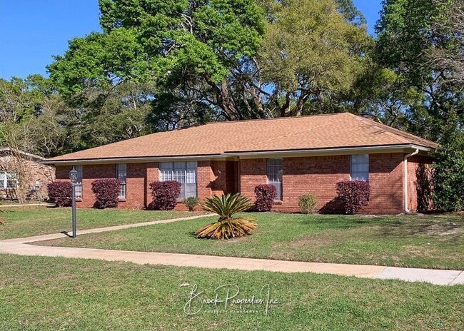 Building Photo - 7865 Apollo Dr