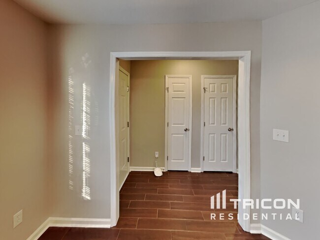 Photo - 5405 Advantis Dr