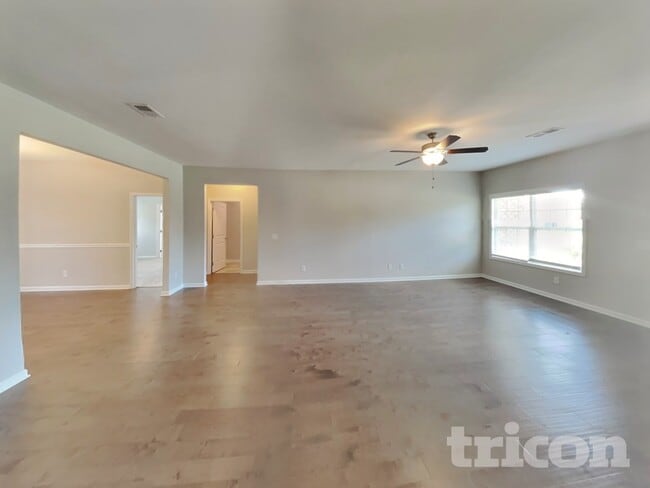 Photo - 938 Beverly Ct