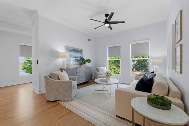 Photo - 946 Highland Ave