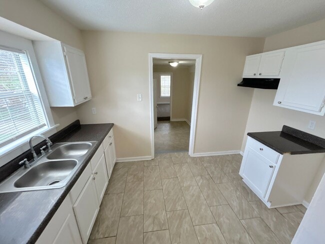 Photo - 4376 Willow Rd