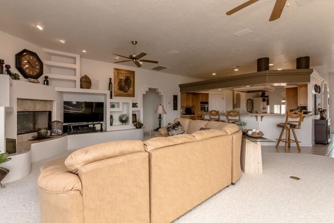 Building Photo - 3611 Vega Ln Unit ID1248160P Rental
