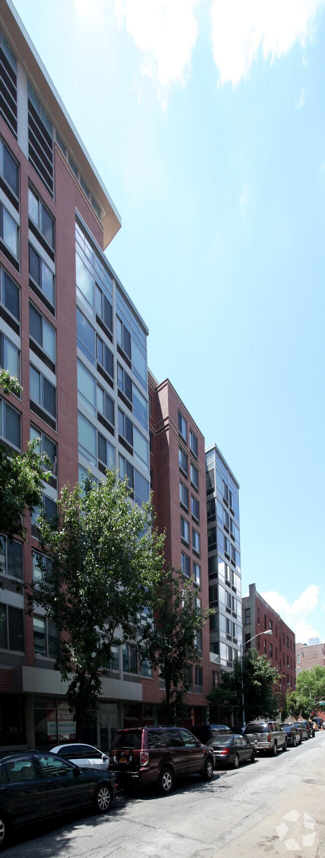 322 E 103rd St - Hobbs Court