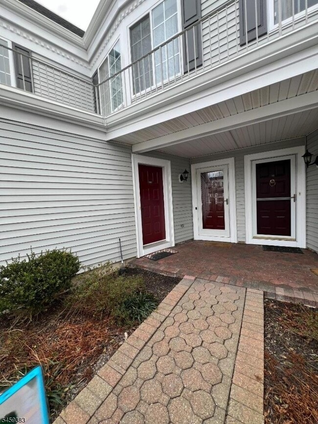 193 Riveredge Dr