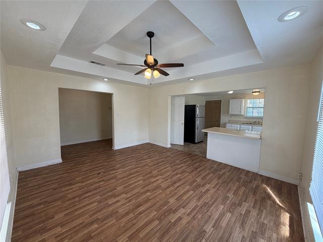 Photo - 1402 N Commerce St