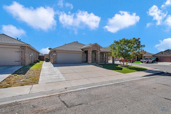 Photo - 410 E 97th St