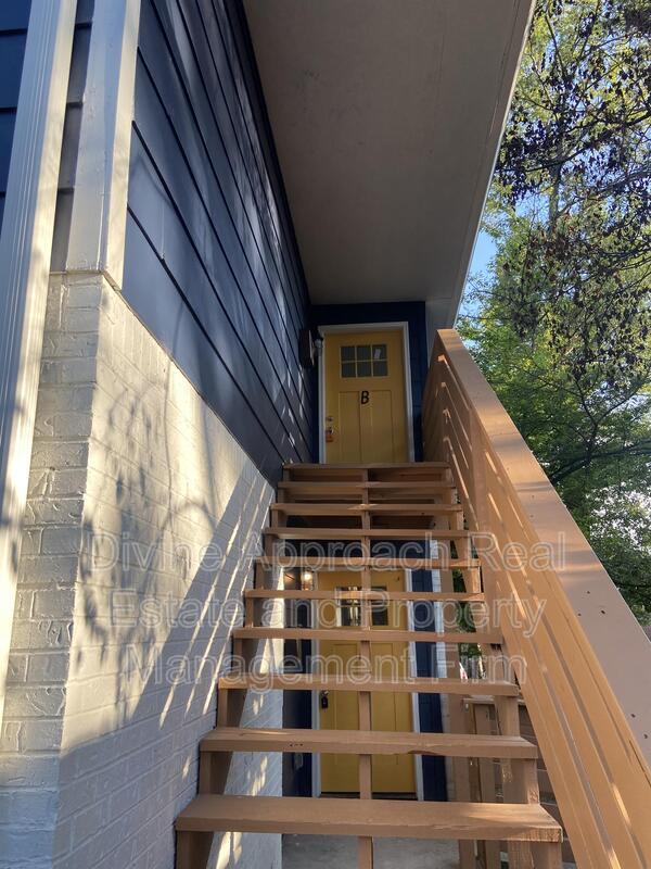 Photo - 1121 4th Ct W Unidad B