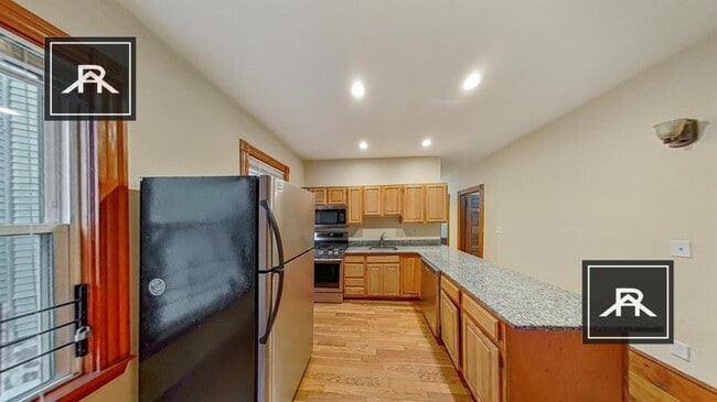 Building Photo - 4 bedroom in Boston MA 02120 Unit 1 Rental