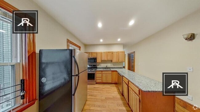 Building Photo - 4 bedroom in Boston MA 02120 Unit 1 Rental