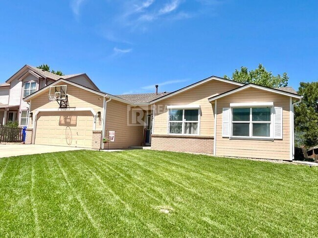 Photo - 654 Montrail Dr