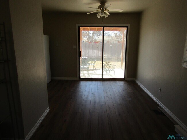 Photo - 1801 W Hermosa Dr