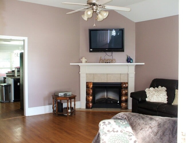 Photo - 202 Gwinnett Pl