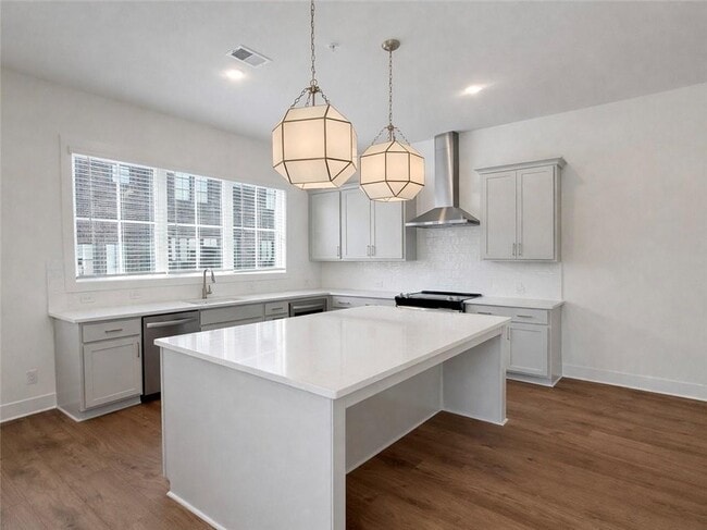 Photo - 2640 Mackintosh Ct