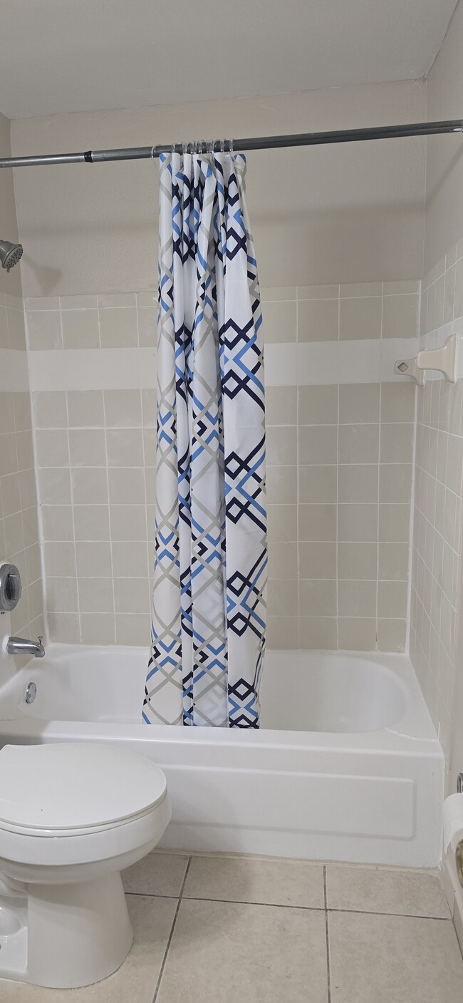 Photo - 3034 Parkway Blvd Unidad 208