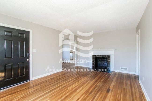 Photo - 855 78th St S