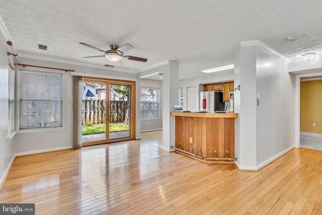 13920 Lord Fairfax Pl