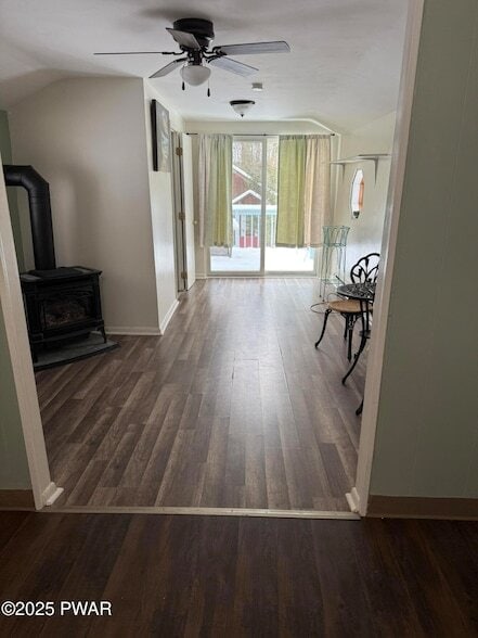 Photo - 14 Third Road Unit