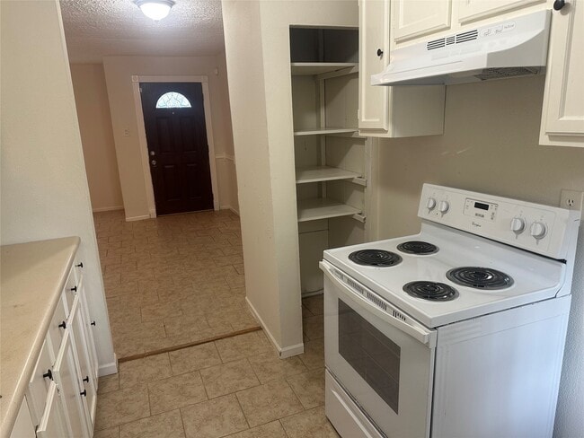 Photo - 9301 Chesterfield Dr