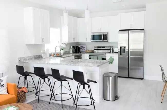 Photo - 2700 Nokomis Ave