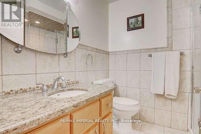 Photo - 123 McCabe Crescent
