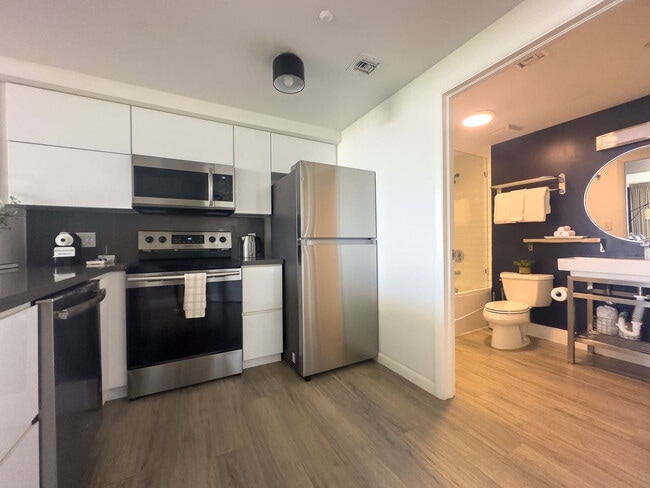 Photo - 2889 McFarlane Rd Unit ID1240612P