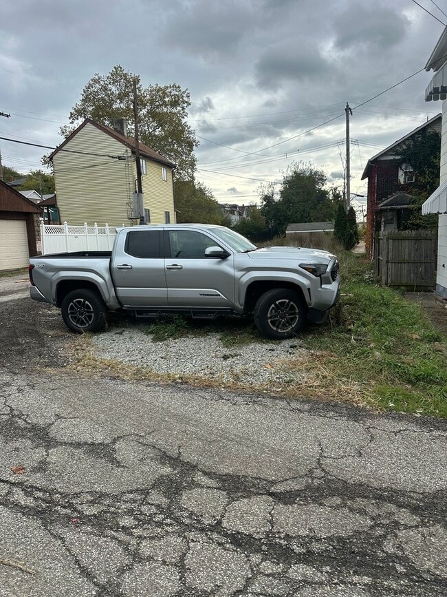 Photo - 7515 Melrose St