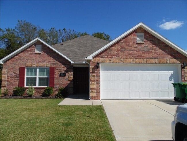 Building Photo - Wonderful Subdivision 3 Bedroom close to I-49 Rental