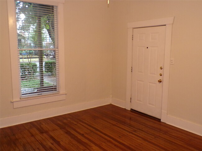 Photo - 3416 Morrison St Unit 6