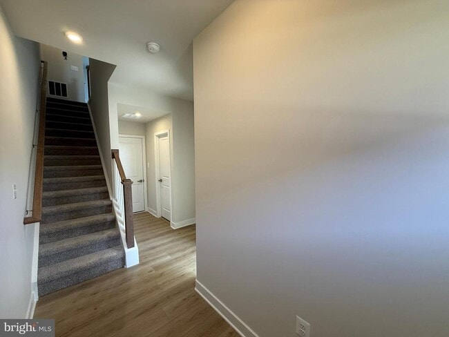 Photo - 4929 DUNHAVEN Dr