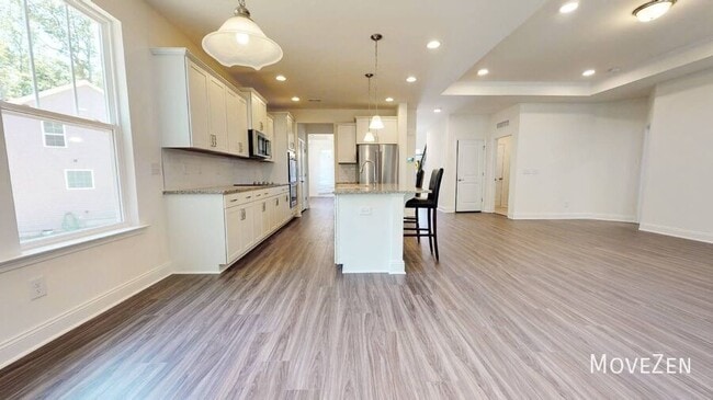 Photo - 495 Village Bend Dr