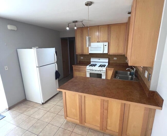 Photo - 6636 N Harlem Ave Unidad 2W