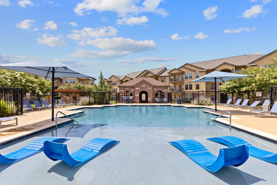 Resort Style Pool