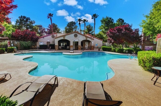 Building Photo - 2121 Sealion Dr